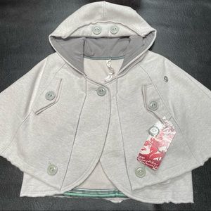 NEW LULULEMON Namaste Cape Size 8 Gray Hooded Poncho Sweater Wrap RARE